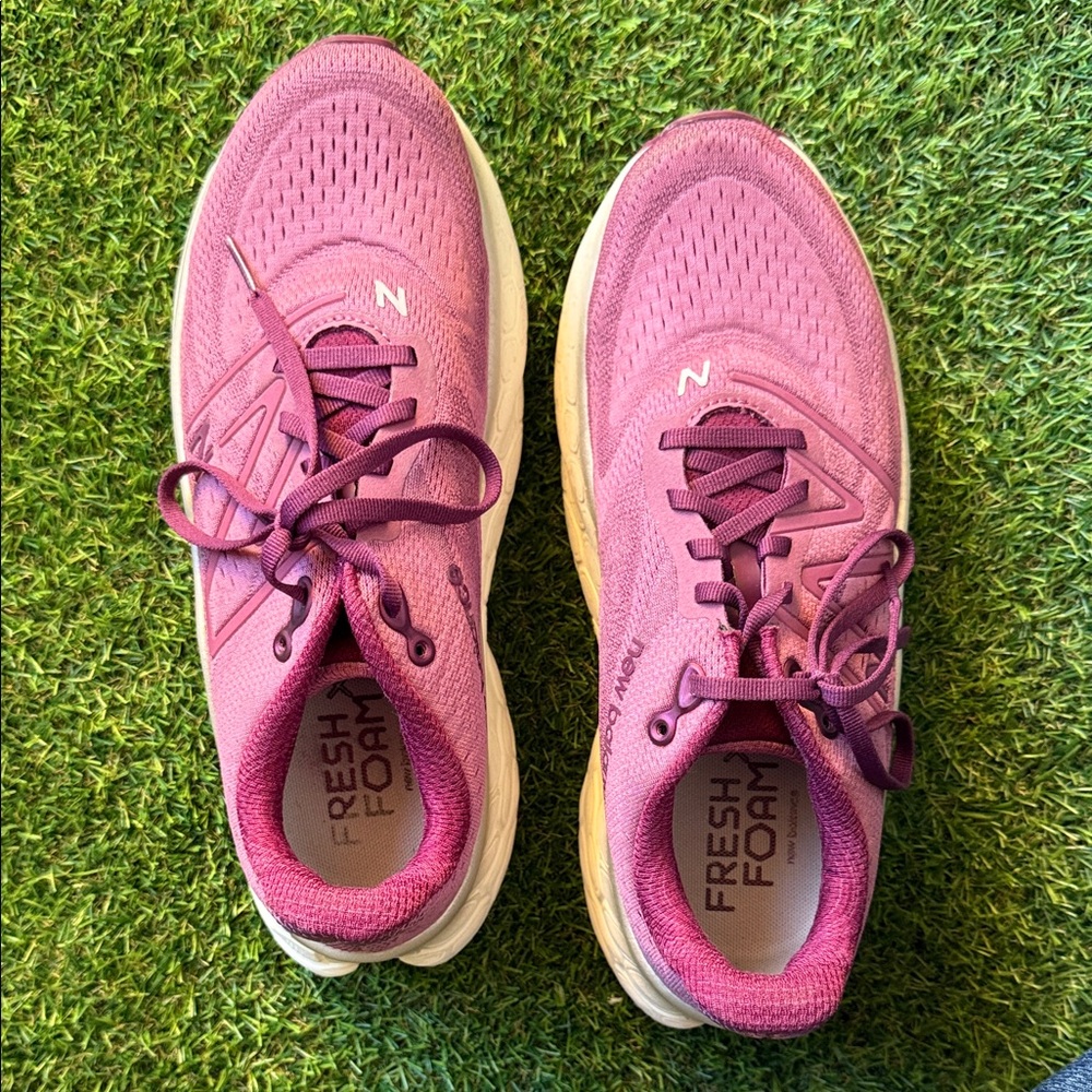 New Balance Women's Purple Athletic Shoes